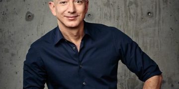 “Did the Chinese Government just gain a bit…..?,” Bezos on Twitter Takeover By Musk