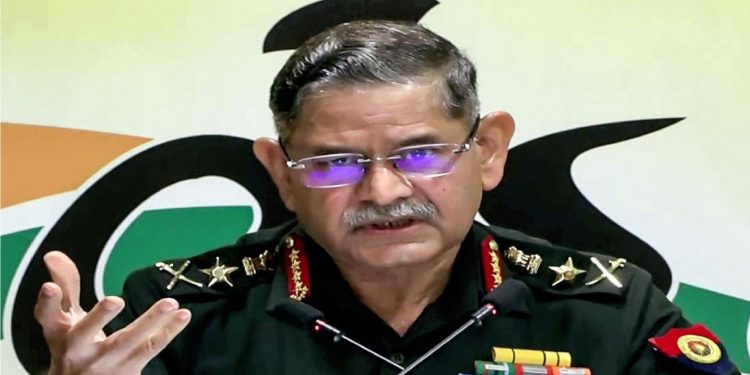 Indian Army Chief Observes Ukraine Conflict as a Living Laboratory for Modern Warfare