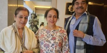 Shatrughan Sinha Visits Hema Malini to Check on Dharmendra’s Health