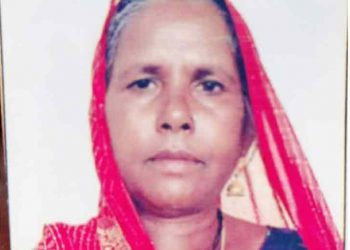 Tribal Woman Dies After Long Wait for Fertiliser in Madhya Pradesh