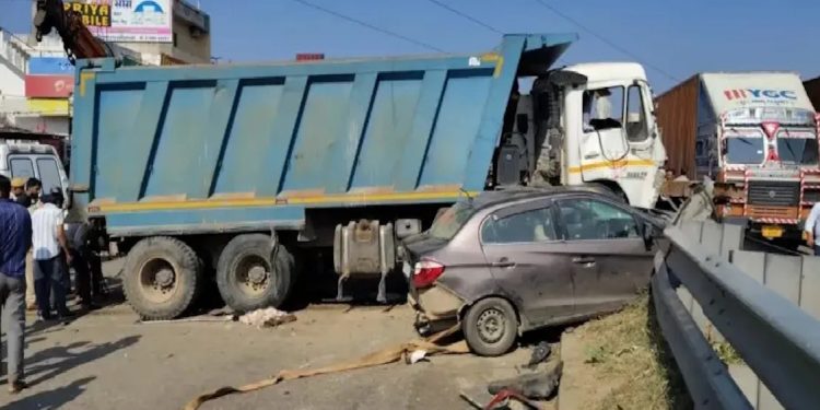 Jaipur Tragedy: Speeding Dumper Kills 13 and Injures 10 in Harmada