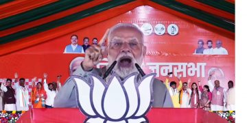 PM Modi Accuses Congress of Reluctantly Backing Tejashwi Yadav Under Pressure from RJD