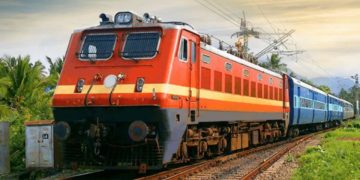 Kashi Dadar Express Stopped After Bomb Alert