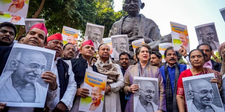 Opposition MPs Protest VB-G RAM G Bill in Parliament, Allege Insult to Mahatma Gandhi