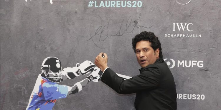 Sachin Tendulkar Recalls Gursharan Singh’s Selfless Act That Helped Him Score a Crucial Hundred